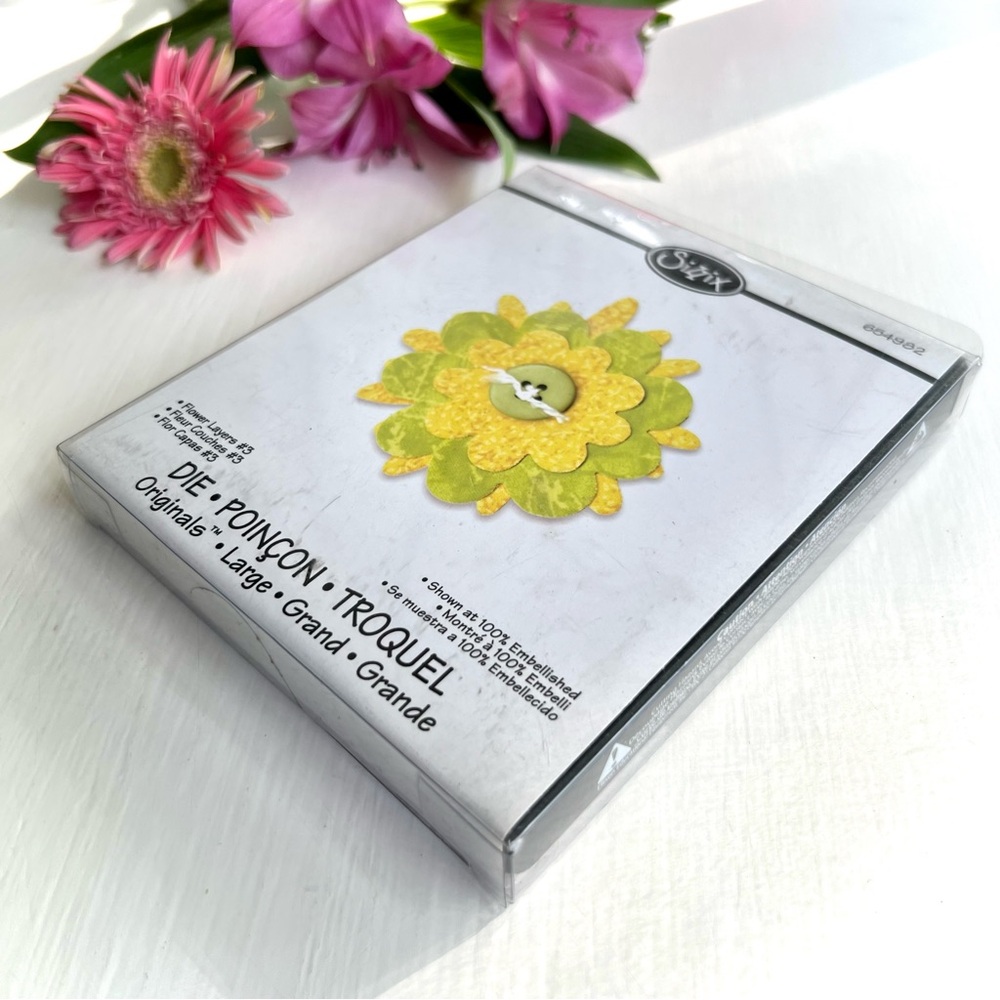 NEW Sizzix Flower Layers Die Cut 3 Paper Crafts Card Design DIY Art Projects - Picture 9 of 10